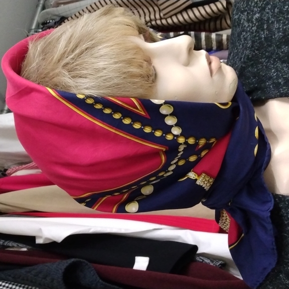 Vintage Authentic Must De Cartier Dark Blue  and Red Silk Square Scarf - Picture 8 of 9